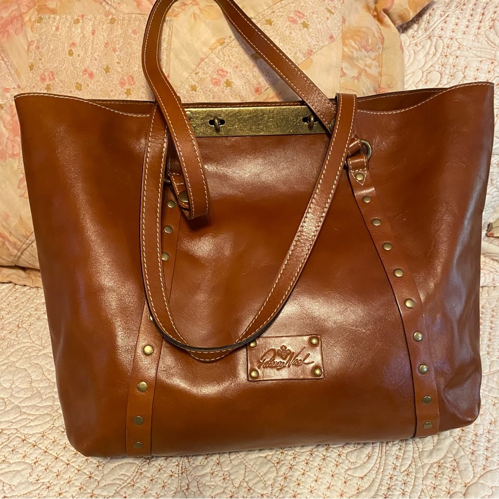 NWT Gorgeouse Patricia Nash Benvenuto shoulder bag with card holder/wallet. - Picture 2 of 13